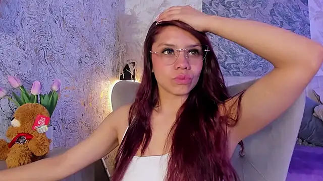 Arianaa collins online show from February 9, 2026, 12:09 pm