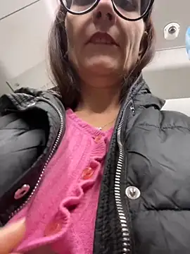 NataKitten online show from November 25, 2025, 3:45 pm