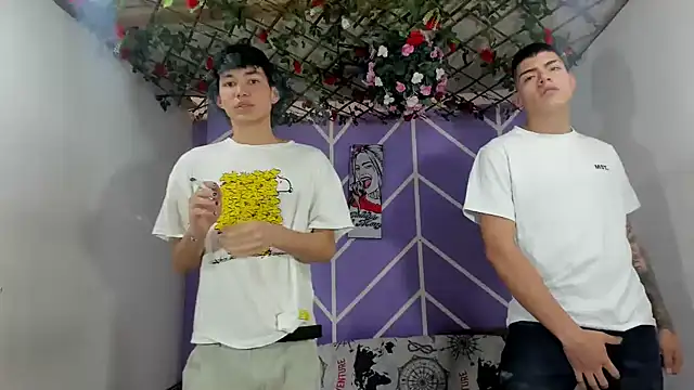 Maxxi hot23 online show from October 9, 2025, 2:15 pm