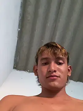 Babyalienqm online show from February 13, 2026, 9:55 pm