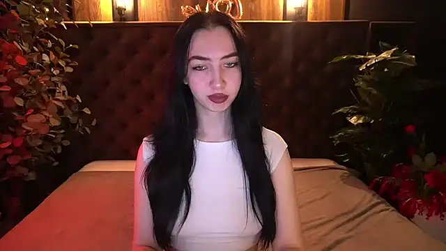 Snapshot of WildKittenX_ chatting on April 27, 2026, 6:00 am WildKittenX online show from April 27, 2026, 6:00 am
