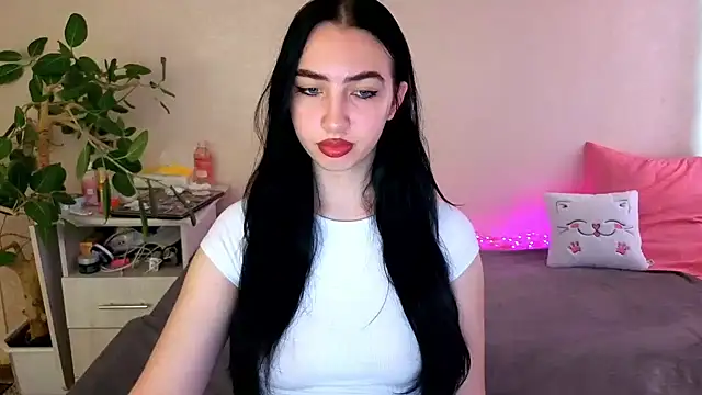 Snapshot of WildKittenX_ chatting on June 6, 2026, 4:06 am WildKittenX online show from June 6, 2026, 4:06 am