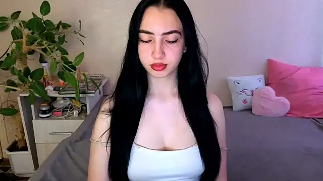 Snapshot of WildKittenX_ chatting on June 16, 2026, 4:15 am WildKittenX online show from June 16, 2026, 4:15 am