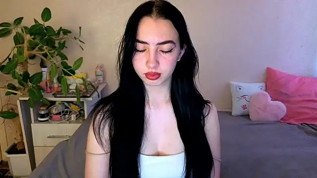 Snapshot of WildKittenX_ chatting on June 21, 2026, 3:53 am WildKittenX online show from June 21, 2026, 3:53 am