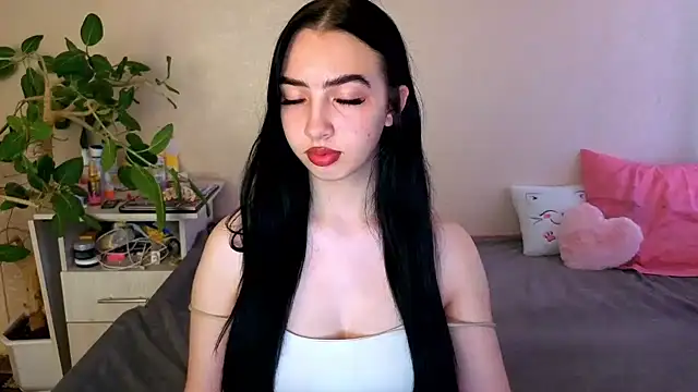Snapshot of WildKittenX_ chatting on June 23, 2026, 3:59 am WildKittenX online show from June 23, 2026, 3:59 am