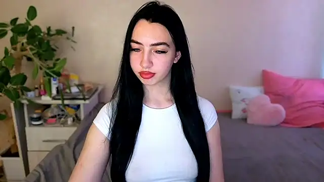 Snapshot of WildKittenX_ chatting on June 25, 2026, 5:12 am WildKittenX online show from June 25, 2026, 5:12 am
