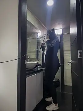 Mila LS online show from December 21, 2025, 12:56 pm