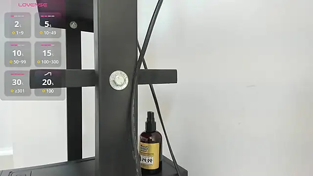 Bonniie 22 online show from March 14, 2025, 7:44 pm