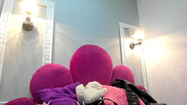 Bonniie 22 online show from March 11, 2026, 8:26 pm