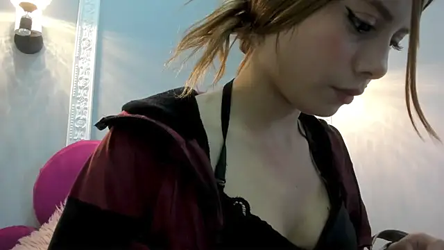 Bonniie 22 online show from March 12, 2026, 8:15 pm