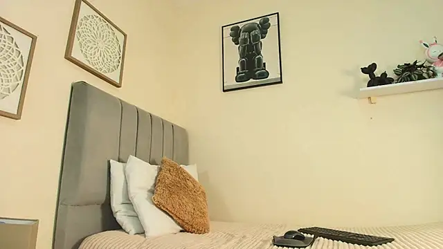 mary cute9 online show from March 13, 2026, 12:12 pm