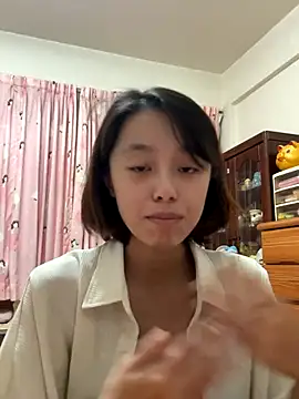 ladypaggy online show from December 19, 2025, 3:41 pm