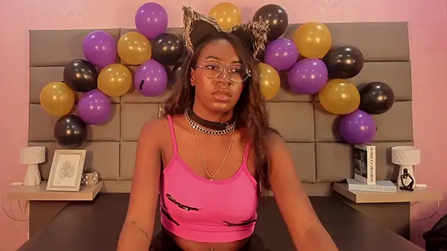 Qeen blackk online show from October 31, 2025, 10:33 pm