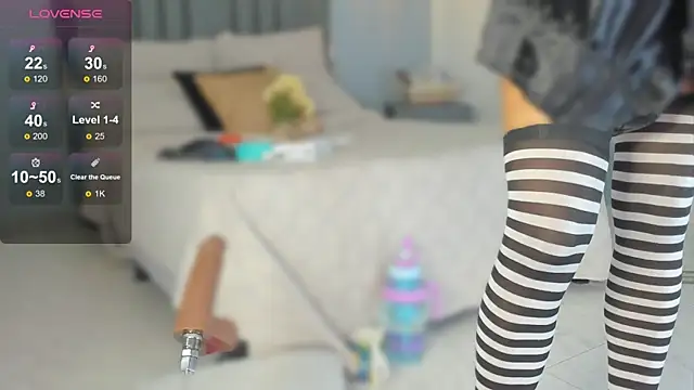 Sienna miller 27 online show from September 13, 2025, 11:43 am