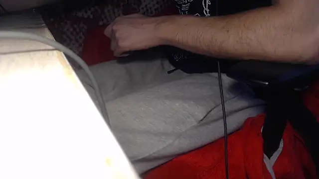 GreekDaddyNickOfficial online show from November 3, 2025, 9:54 am