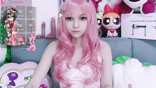 chenenna7 online show from November 3, 2025, 2:07 pm