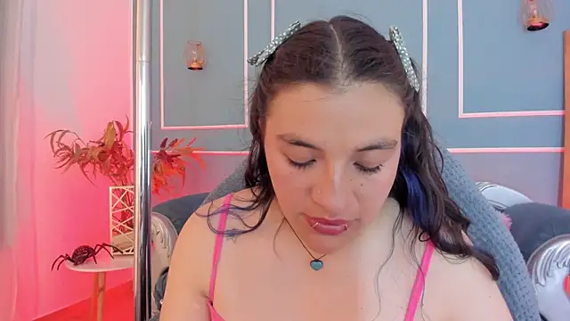 TaraTaylorr online show from July 18, 2026, 2:38 am