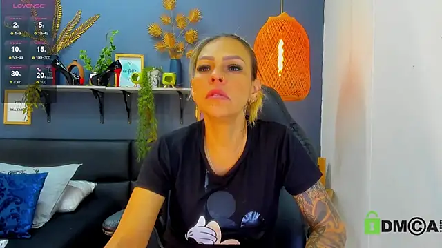 yessila parker online show from April 19, 2026, 8:57 am