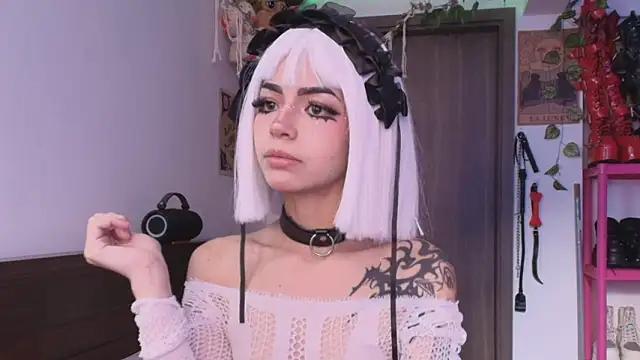  mollycrystal online show from February 26, 2026, 12:59 pm