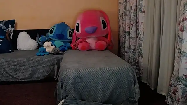 Maddison Summer online show from November 23, 2025, 11:04 pm