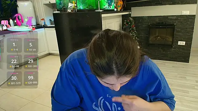 Layla- online show from February 17, 2026, 10:23 am