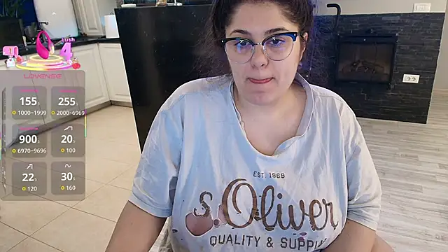 Layla- online show from March 3, 2026, 9:37 am