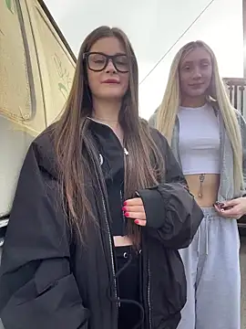 melicious  online show from April 14, 2026, 6:41 am