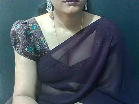 Snapshot of sugandha_bhabhi chatting on May 29, 2026, 4:43 am sugandha bhabhi online show from May 29, 2026, 4:43 am