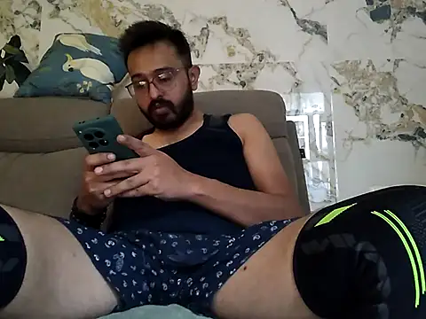 Snapshot of freakydesi chatting on October 21, 2025, 5:41 am freakydesi online show from October 21, 2025, 5:41 am