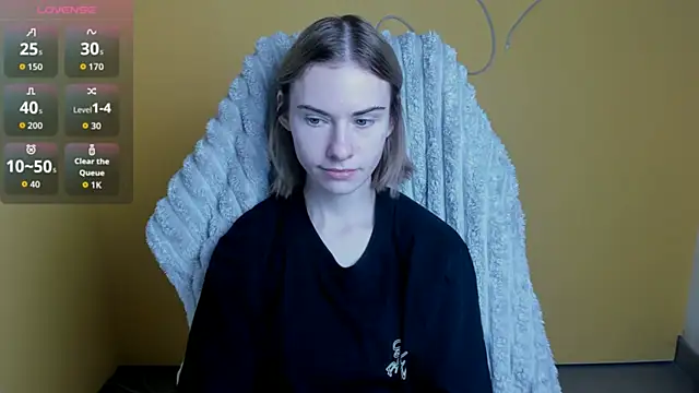 Fiona Night online show from December 14, 2025, 6:19 am