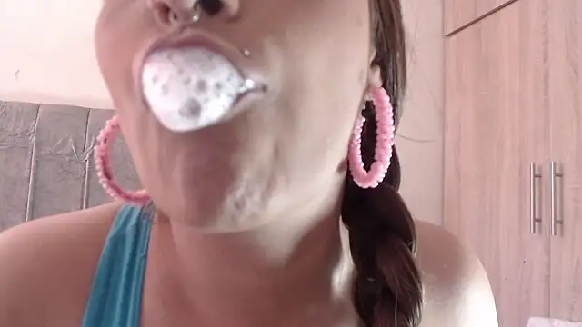 Snapshot of nicollewayne10 chatting on April 24, 2026, 8:55 pm nicollewayne10 online show from April 24, 2026, 8:55 pm