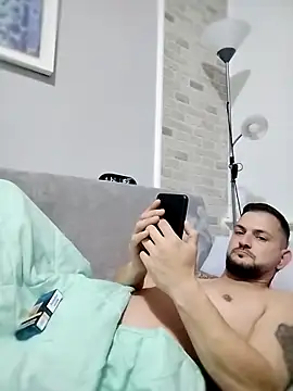 iurinicola online show from November 21, 2025, 9:24 pm