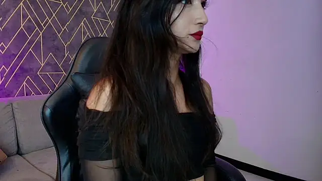 Tahara Romanov online show from April 15, 2026, 3:41 pm