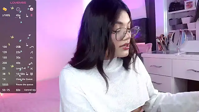 Snapshot of _Camilaaa_ chatting on October 30, 2025, 9:26 pm  Camilaaa  online show from October 30, 2025, 9:26 pm