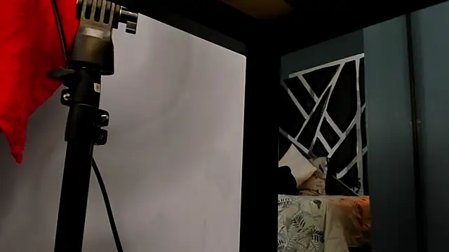 Melissa 23  online show from October 21, 2025, 11:11 am