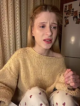 amorearte m online show from February 14, 2026, 3:25 am