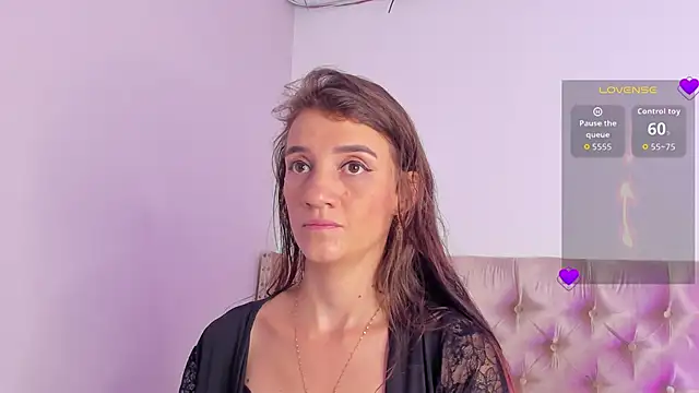 ArianaaGrace online show from January 8, 2026, 7:38 pm