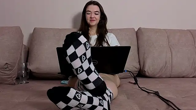 Snapshot of imyourdreams chatting on May 15, 2026, 11:45 pm imyourdreams online show from May 15, 2026, 11:45 pm
