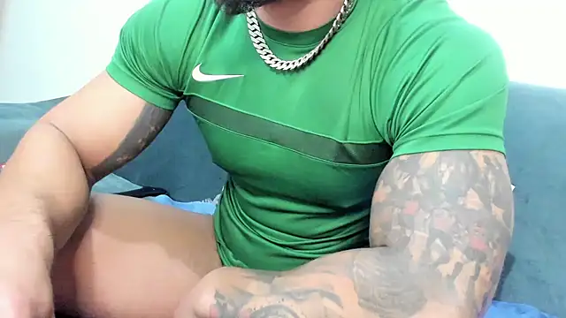 Snapshot of Tiberius_hunk chatting on March 16, 2025, 9:49 am Tiberius hunk online show from March 16, 2025, 9:49 am