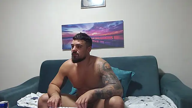 Snapshot of Tiberius_hunk chatting on September 26, 2025, 5:50 pm Tiberius hunk online show from September 26, 2025, 5:50 pm