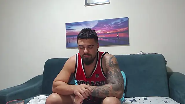 Snapshot of Tiberius_hunk chatting on October 17, 2025, 6:16 am Tiberius hunk online show from October 17, 2025, 6:16 am