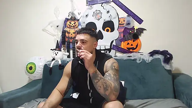 Snapshot of Tiberius_hunk chatting on October 26, 2025, 5:52 pm Tiberius hunk online show from October 26, 2025, 5:52 pm