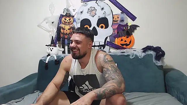 Snapshot of Tiberius_hunk chatting on October 28, 2025, 7:05 pm Tiberius hunk online show from October 28, 2025, 7:05 pm