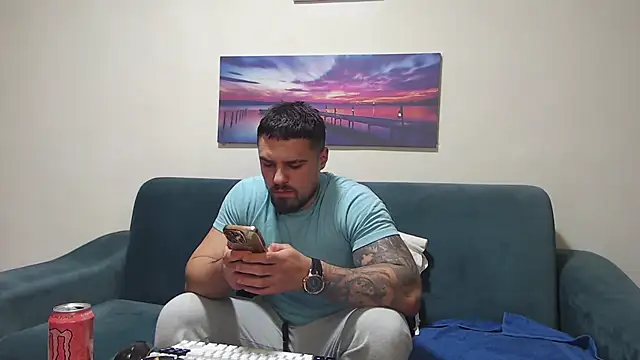 Snapshot of Tiberius_hunk chatting on December 3, 2025, 5:11 pm Tiberius hunk online show from December 3, 2025, 5:11 pm