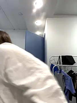 HannaJohnson online show from November 21, 2025, 6:01 am