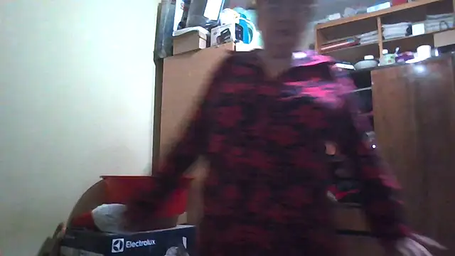 Snapshot of Queen-Elizabeth-25 chatting on March 8, 2025, 7:31 pm Queen-Elizabeth-25 online show from March 8, 2025, 7:31 pm