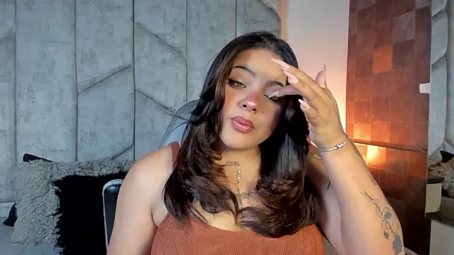 LunaSotto online show from September 24, 2025, 3:15 pm