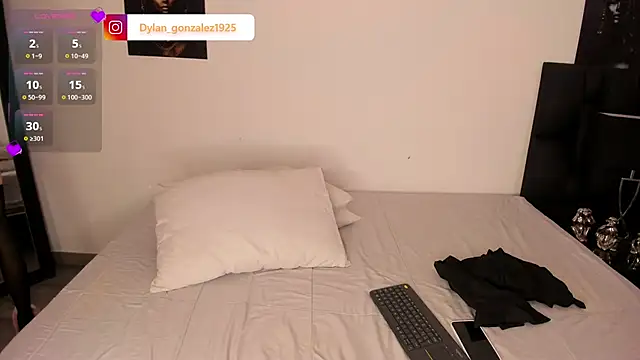 Snapshot of Dylan_Turnerr chatting on June 10, 2026, 4:23 am Dylan Turnerr online show from June 10, 2026, 4:23 am