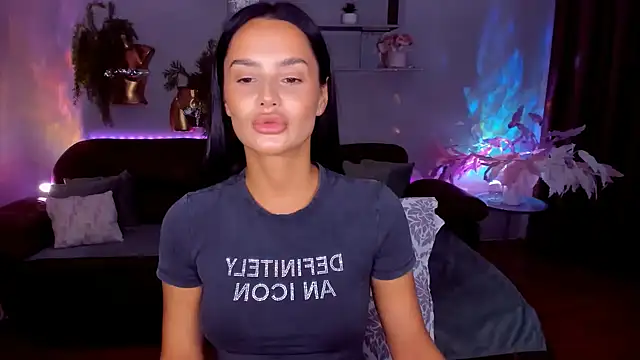 Snapshot of DanaSincere chatting on June 18, 2026, 4:02 am DanaSincere online show from June 18, 2026, 4:02 am
