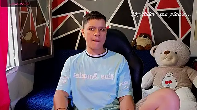 demimoore222 online show from November 25, 2025, 5:13 pm